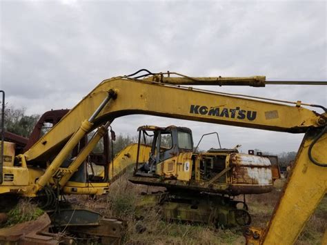 komatsu excavator boom not moving